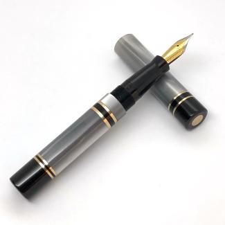 Modern Omas Silver Pearl